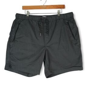 Sonoma Shorts‎ Mens 40x7 Gray Pull On Drawstrings Zippered Side Pockets Dock